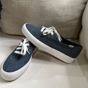 Keds Navy Canvas Sneakers with White Accents Women size 7